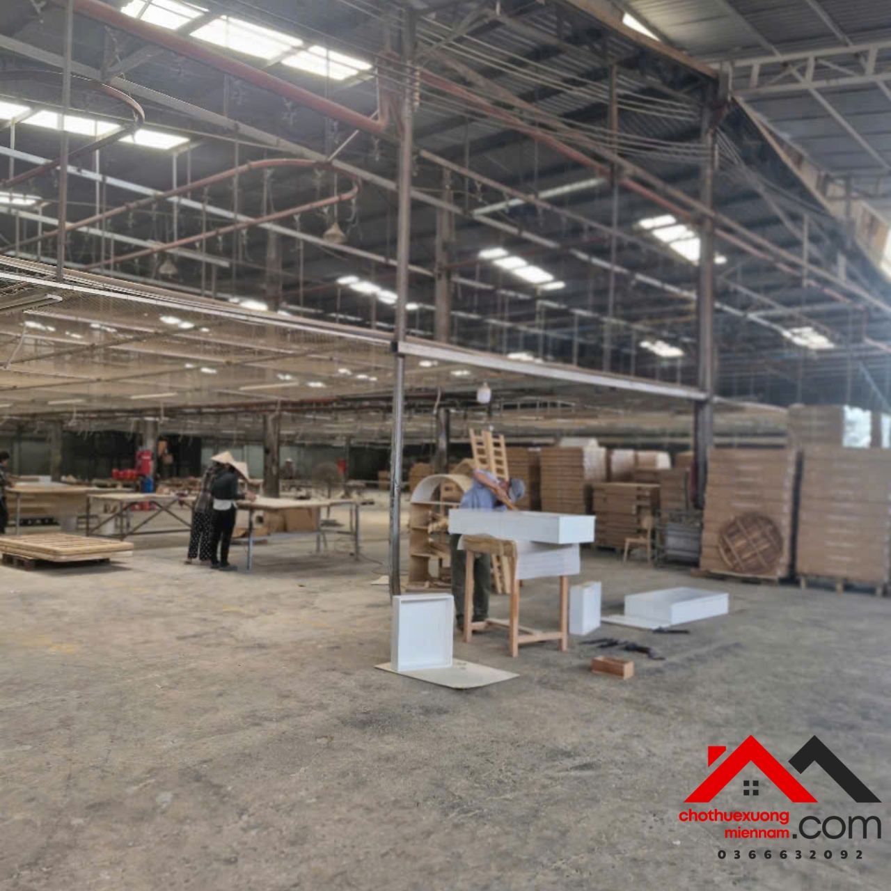 Cho thuê nhà xưởng 2.100m²  Uyên Hưng Tân Uyên Bình Dương – PCCC đầy đủ, sơn treo, container ra - Ảnh chính